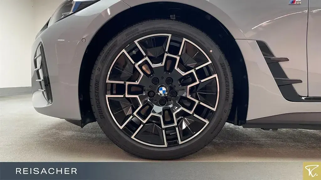 Gebraucht BMW i4 M Sport 250 kW (340 PS) 2026 Grau Limousine