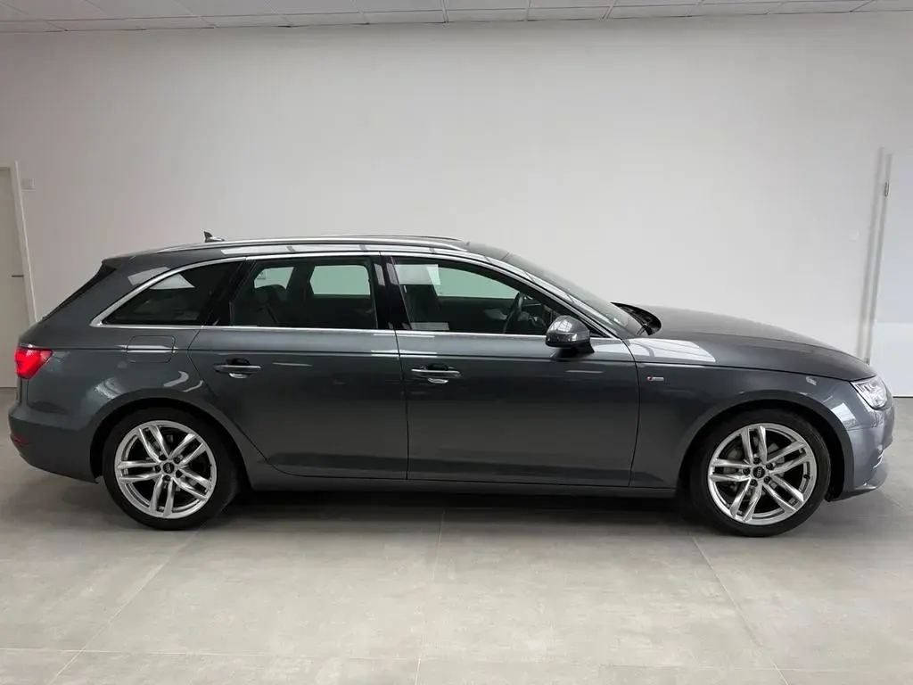 Gebraucht Audi A4 S-Line 190 PS (139 kW) 2017 Grau Kombi
