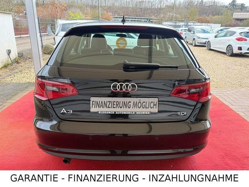 Gebraucht Audi A3 Attraction 105 PS (77 kW) 2013 Schwarz Limousine