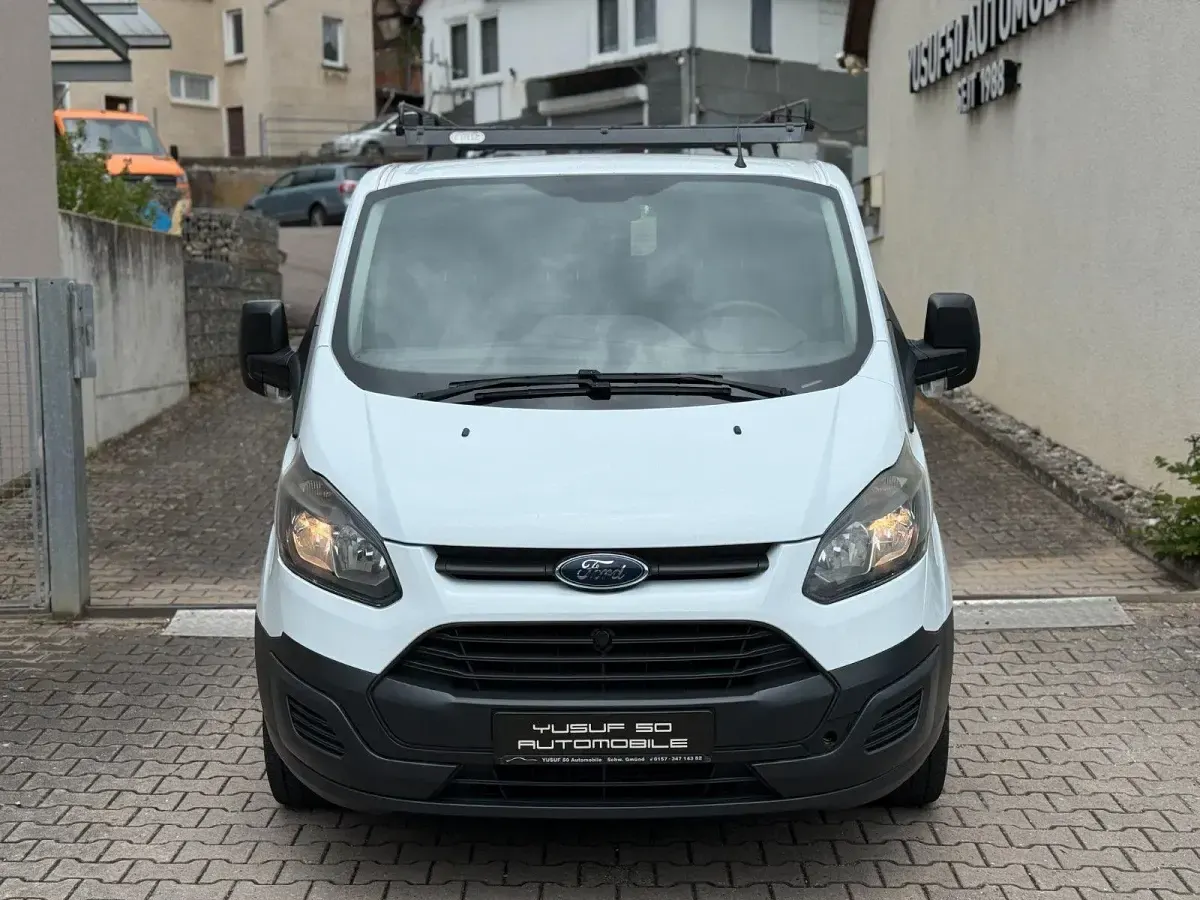 Gebraucht Ford Transit Custom 101 PS (74 kW) 2015 Weiß Van / Kleinbus