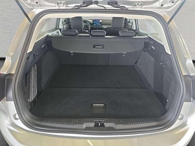 Gebraucht Ford Focus 125 PS (91 kW) 2022 Moondust silber metallic Kombi