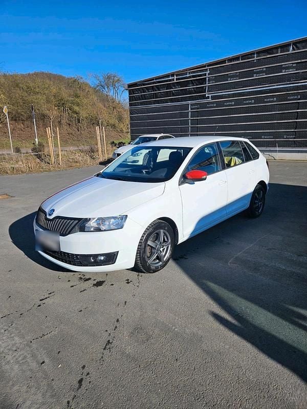 Second-hand Skoda Rapid 110 CP (80 kW) 2016 Alb Hatchback