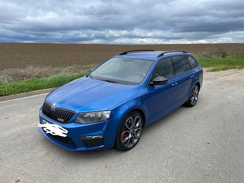 Blau Gebraucht 2015 Skoda Octavia RS Kombi | 9.999 € (Guter Preis) - Bild 1/4