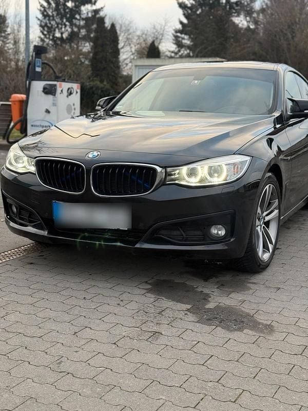 Schwarz Gebraucht 2013 BMW 320 Gran Turismo Limousine | 9.500 € (Superpreis) - Bild 1/4