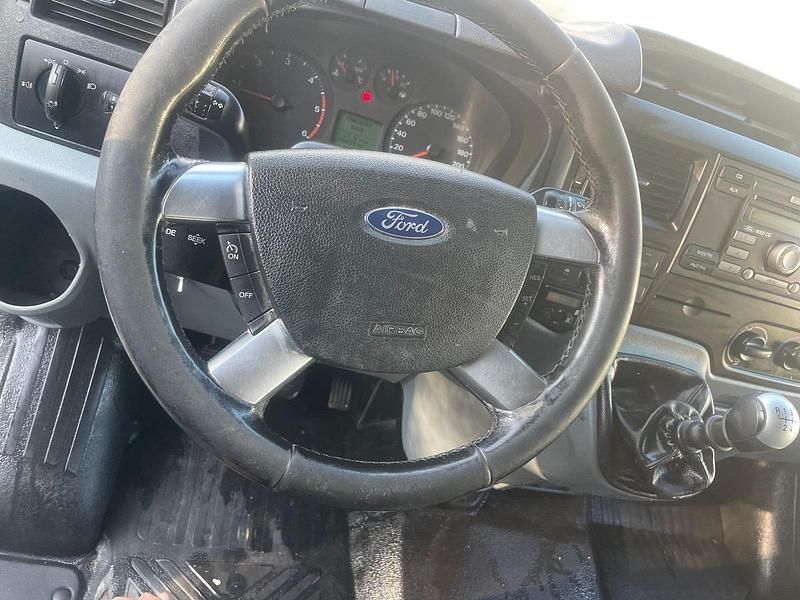 Gebraucht Ford Transit 155 PS (114 kW) 2012 Weiß Van / Kleinbus