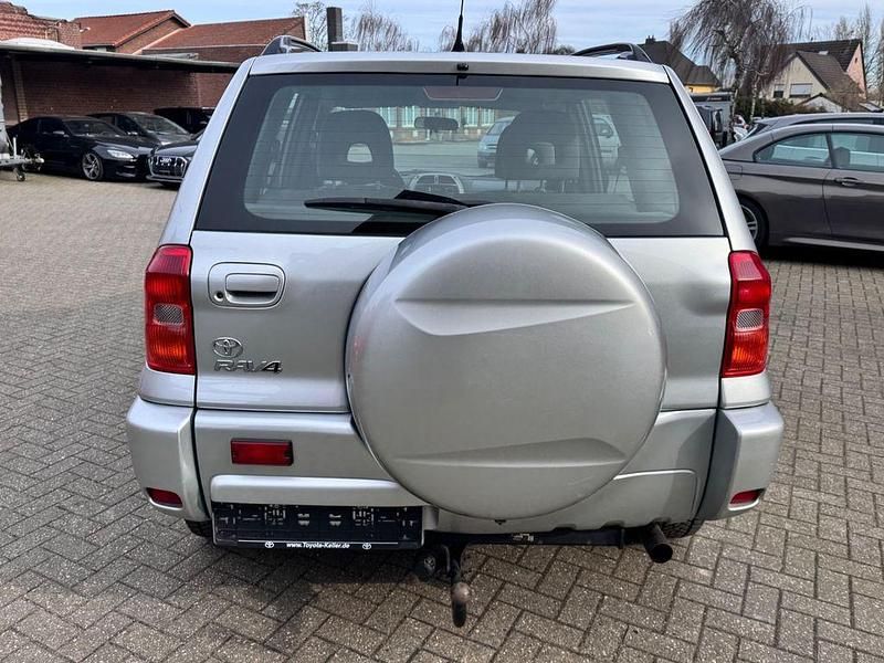 Gebraucht Toyota RAV4 150 PS (110 kW) 2003 Silber SUV
