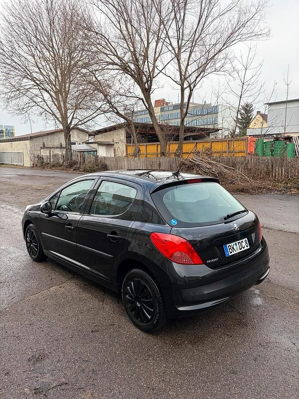 Gebraucht Peugeot 207 74 PS (54 kW) 2009 Schwarz Kleinwagen