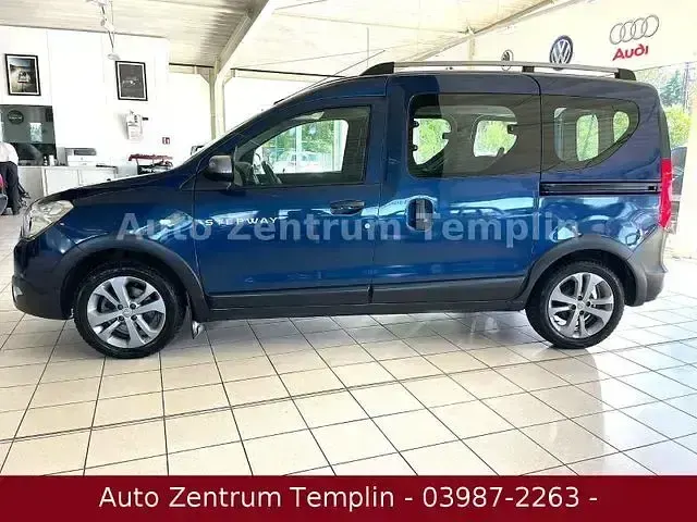 Gebraucht Dacia Dokker 116 PS (85 kW) 2017 Blau Van / Kleinbus