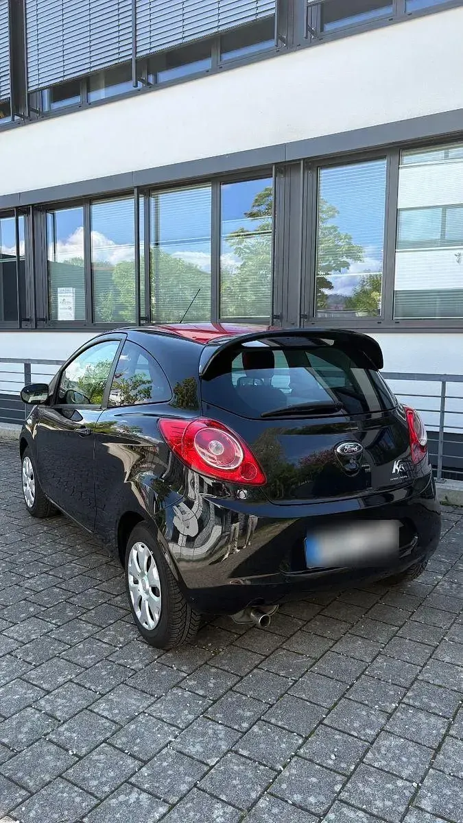 Gebraucht Ford Ka Titanium 69 PS (50 kW) 2015 Schwarz Kleinwagen
