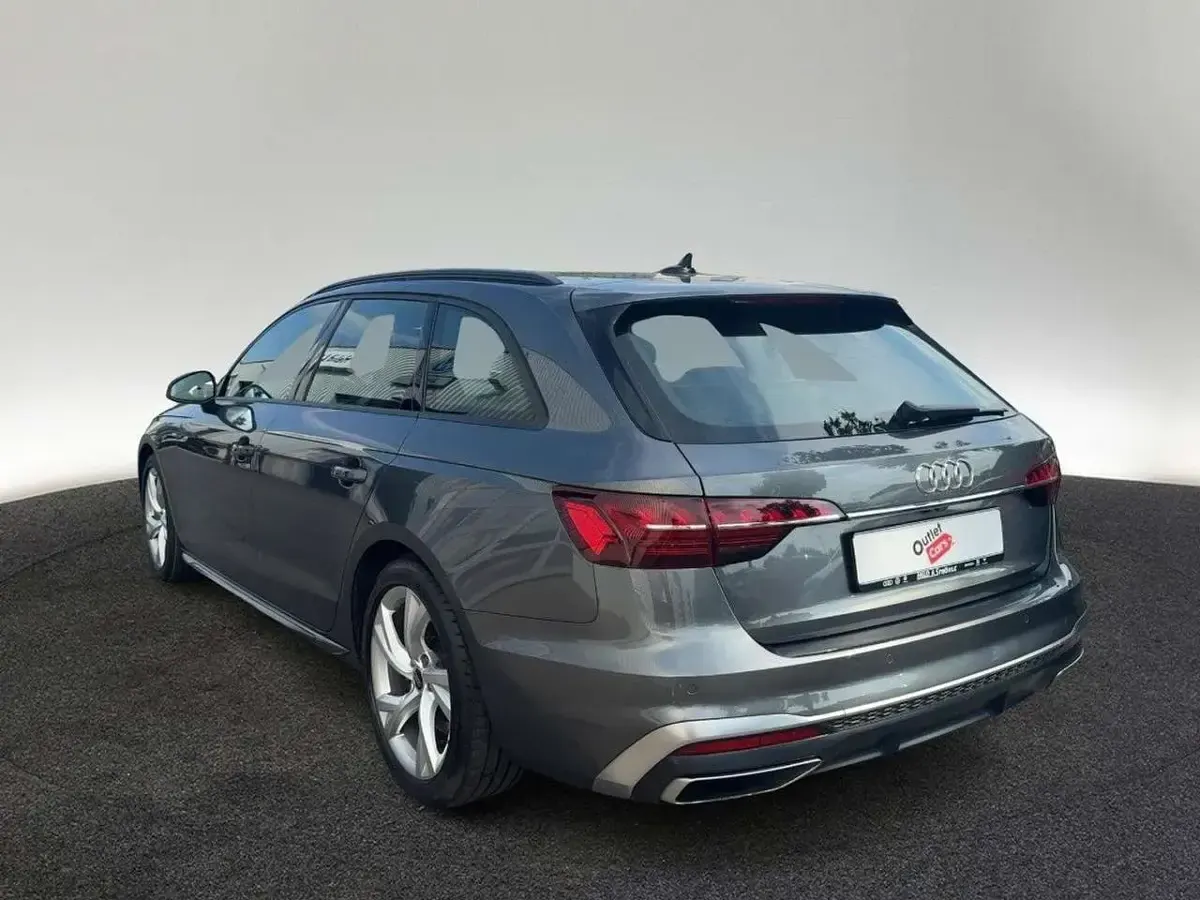 Gebraucht Audi A4 S-Line 136 PS (100 kW) 2022 Grau Kombi