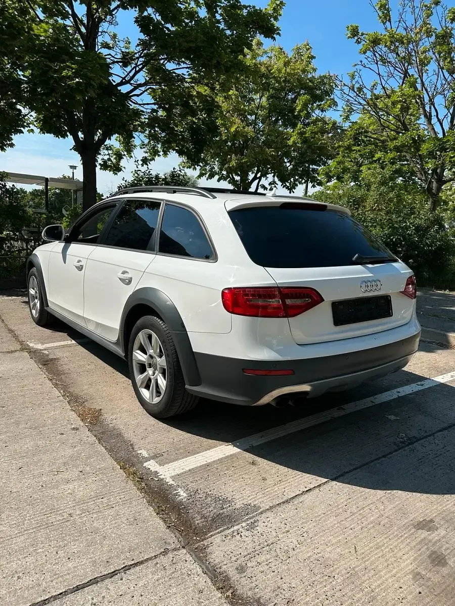 Używany Audi A4 Allroad 177 KM (130 kW) 2012 Biały Kombi