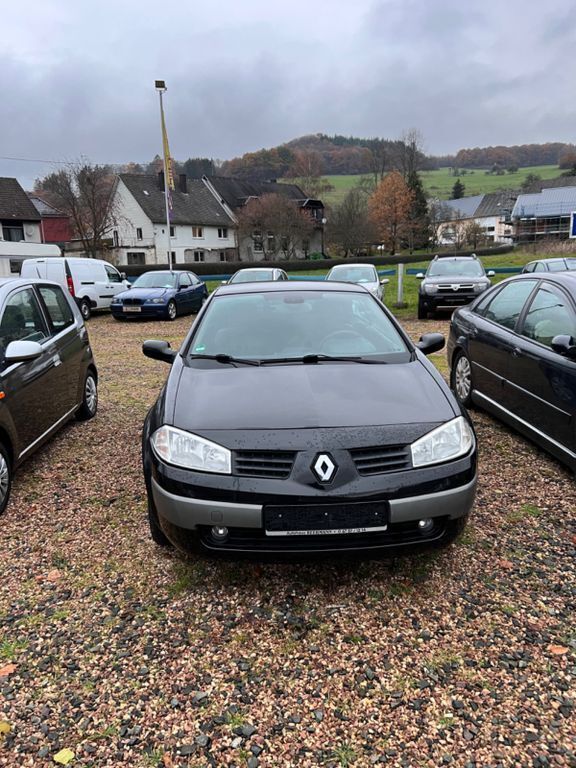 Schwarz metallic Gebraucht 2004 Renault Mégane Cabriolet Authentique Cabrio | 990 € (Superpreis) - Bild 1/4