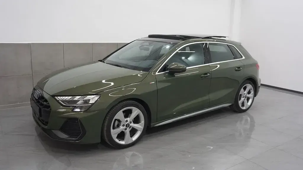 Gebraucht Audi A3 S-Line 150 PS (110 kW) 2025 Grün Limousine