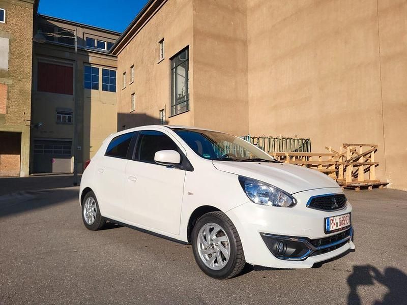 Gebraucht Mitsubishi Space Star Edition+ 80 PS (58 kW) 2016 Weiß Limousine