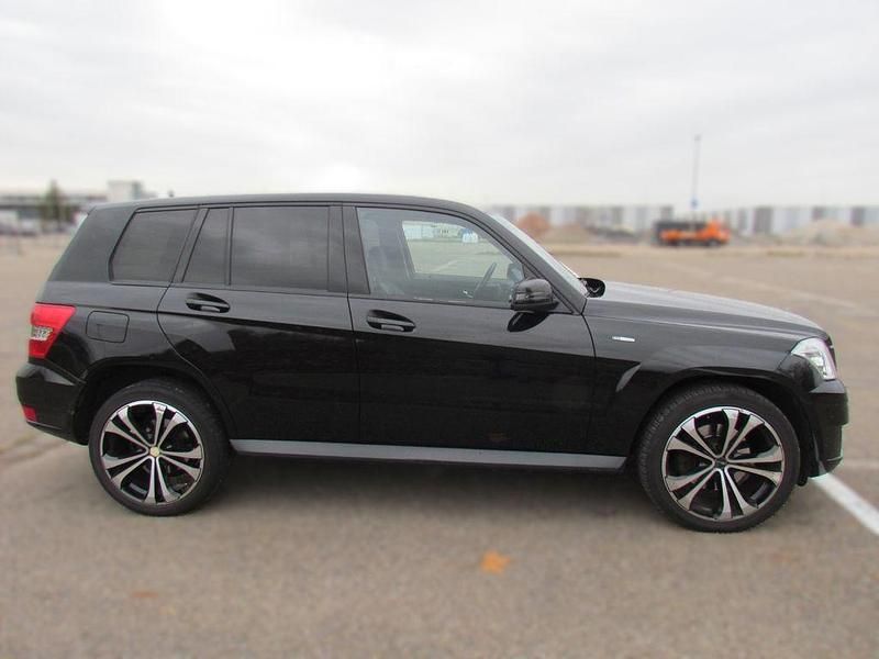 Schwarz Gebraucht 2009 Mercedes GLK220 SUV | 11.500 € (Fairer Preis) - Bild 1/4