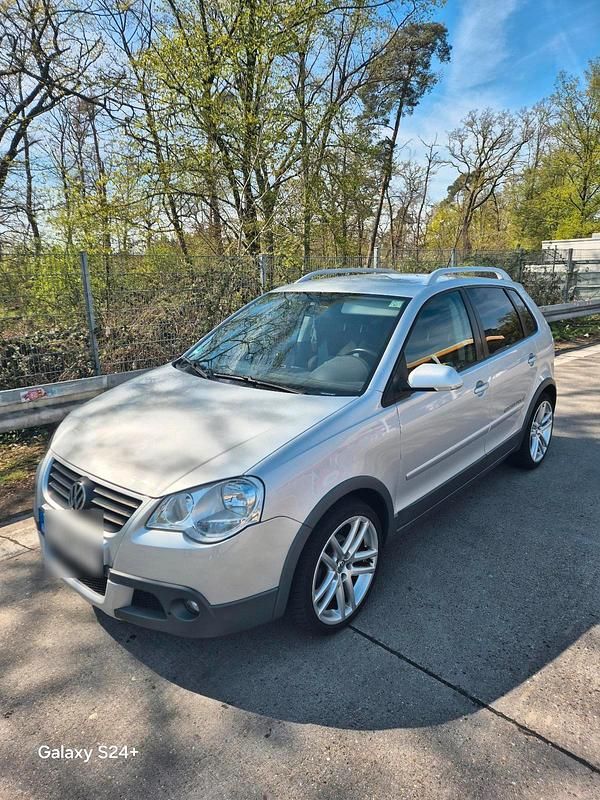 Silber Gebraucht 2008 VW Polo Cross Kleinwagen | 7.000 € (Teuer) - Bild 1/4