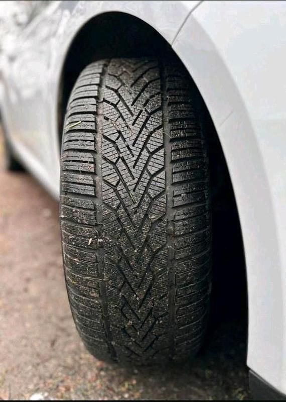 Gebraucht Ford Focus 105 PS (77 kW) 2011 Weiß Kombi