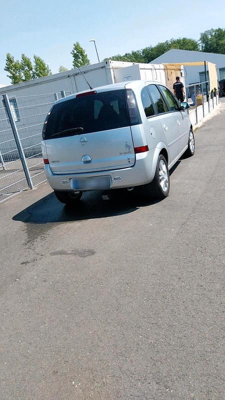 Gebraucht Opel Meriva 100 PS (73 kW) 2008 Silber Van / Kleinbus