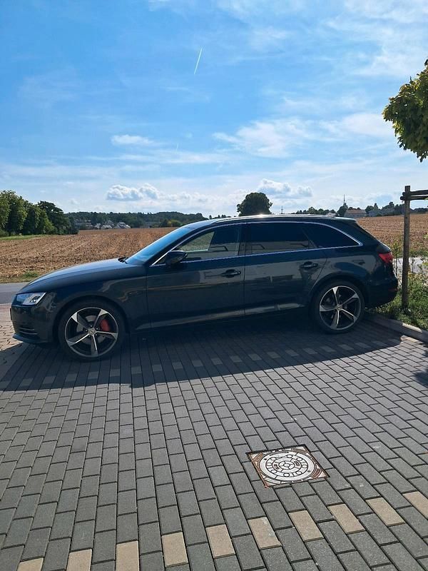 Gebraucht Audi A4 190 PS (139 kW) 2017 Grau Kombi