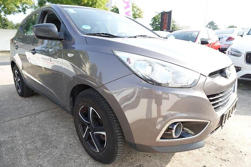 Braun Gebraucht 2013 Hyundai ix35 Comfort SUV | 6.990 € (Guter Preis) - Bild 1/4