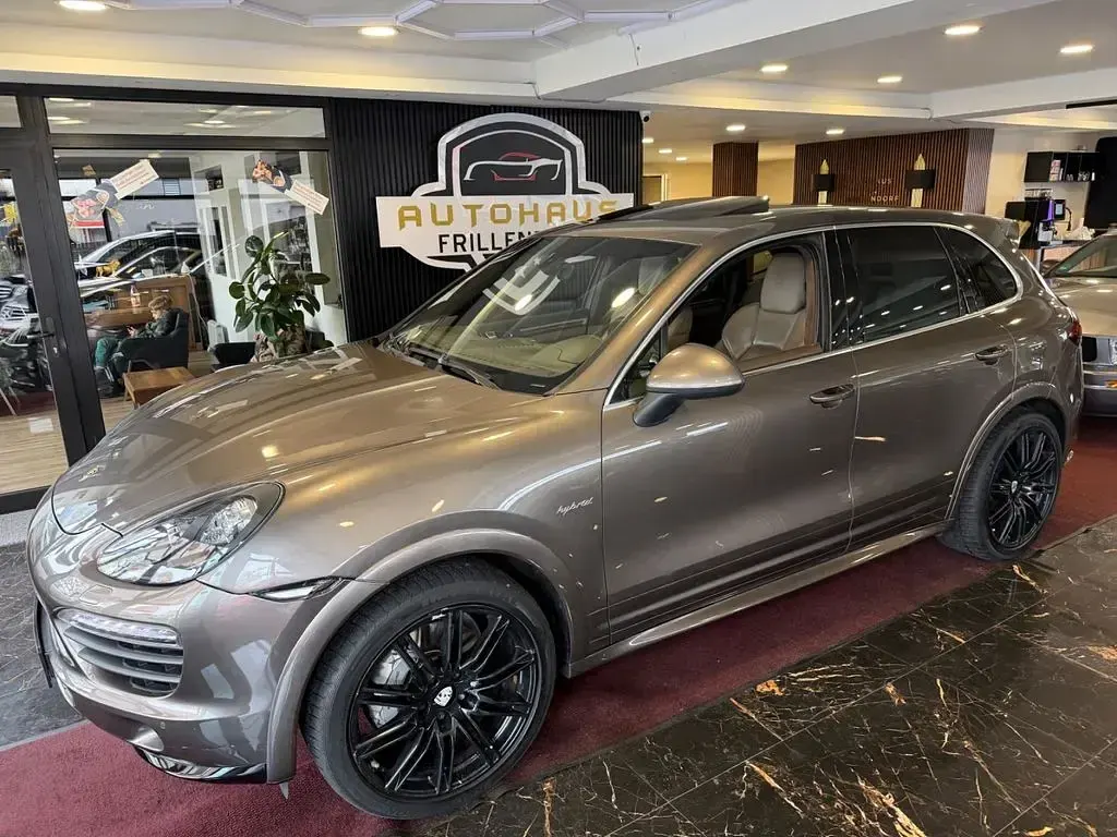 Gebraucht Porsche Cayenne S E-Hybrid 333 PS (244 kW) 2012 Braun SUV