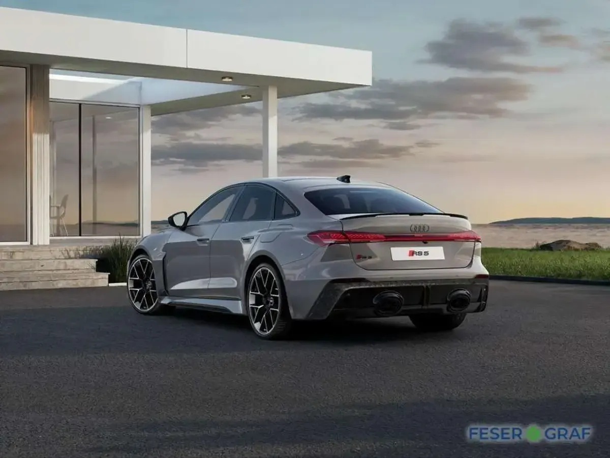 Neu Audi RS5 Sport 639 PS (469 kW) 2026 Grau (plateaugrau metallic) Limousine