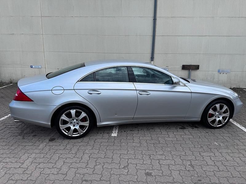 Gebraucht Mercedes CLS350 272 PS (200 kW) 2008 Silber Limousine