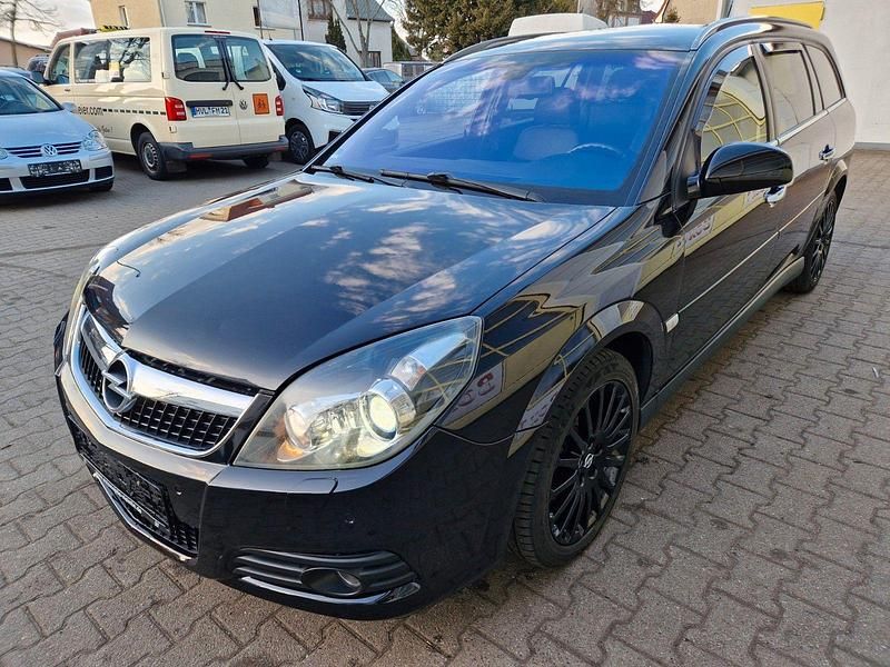 Gebraucht Opel Vectra Edition+ 150 PS (110 kW) 2008 Schwarz Kombi