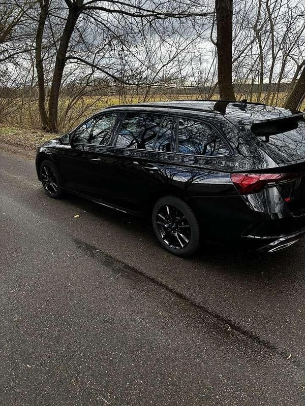 Gebraucht Skoda Octavia RS 150 PS (110 kW) 2022 Schwarz Kombi