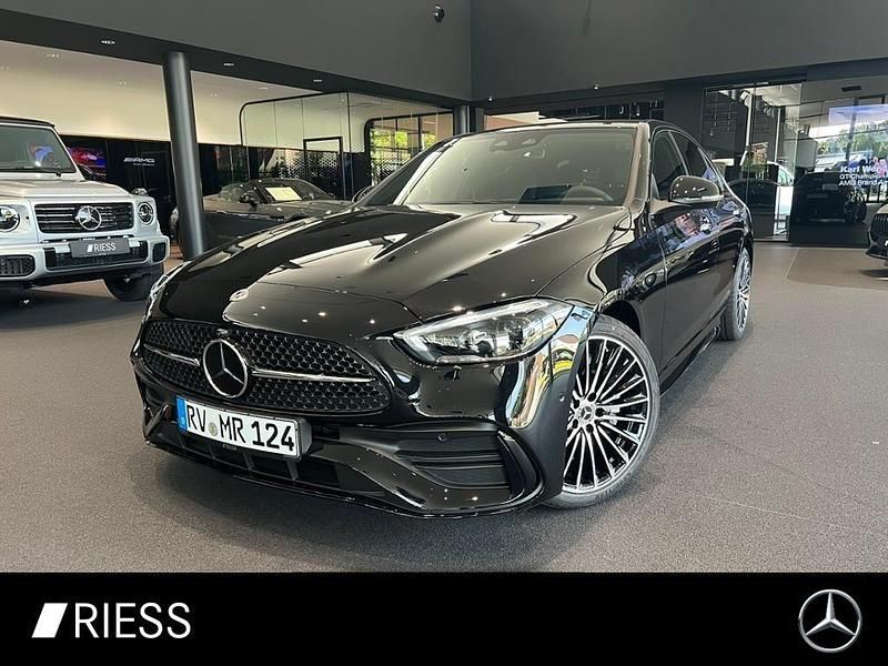 Metalliclack obsidianschwarz Gebraucht 2025 Mercedes C300 AMG Limousine | 68.850 € - Bild 1/4