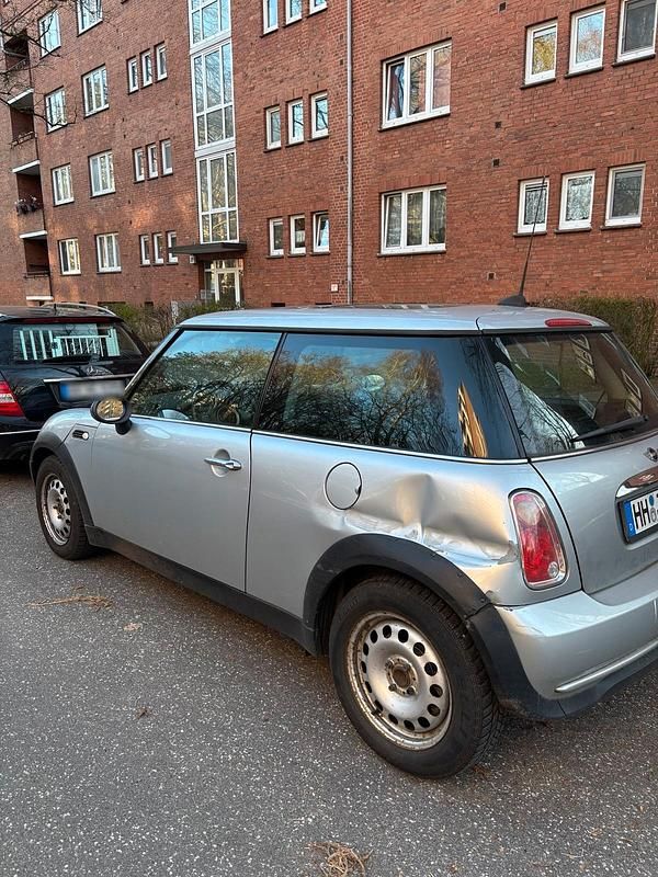 Gebraucht Mini Cooper 90 PS (66 kW) 2006 Silber Kleinwagen