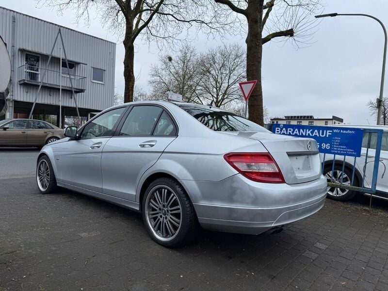 Gebraucht Mercedes C180 156 PS (114 kW) 2007 Silber Limousine
