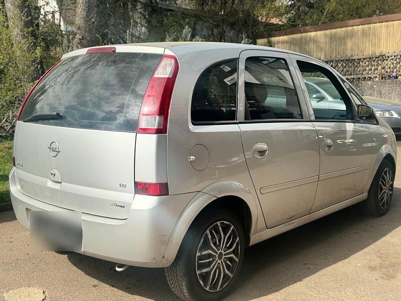 Gebraucht Opel Meriva 101 PS (74 kW) 2006 Silber Van / Kleinbus
