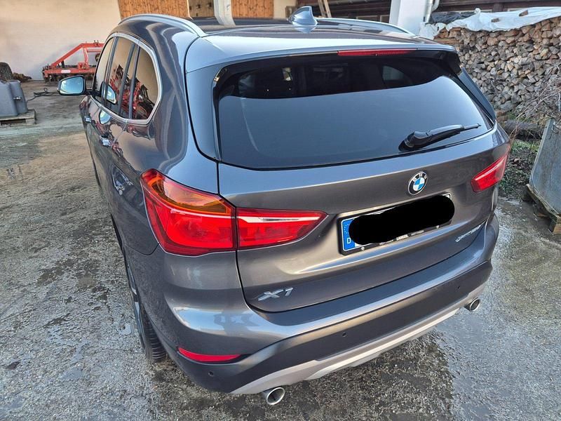 Gebraucht BMW X1 xLine 150 PS (110 kW) 2018 Grau SUV