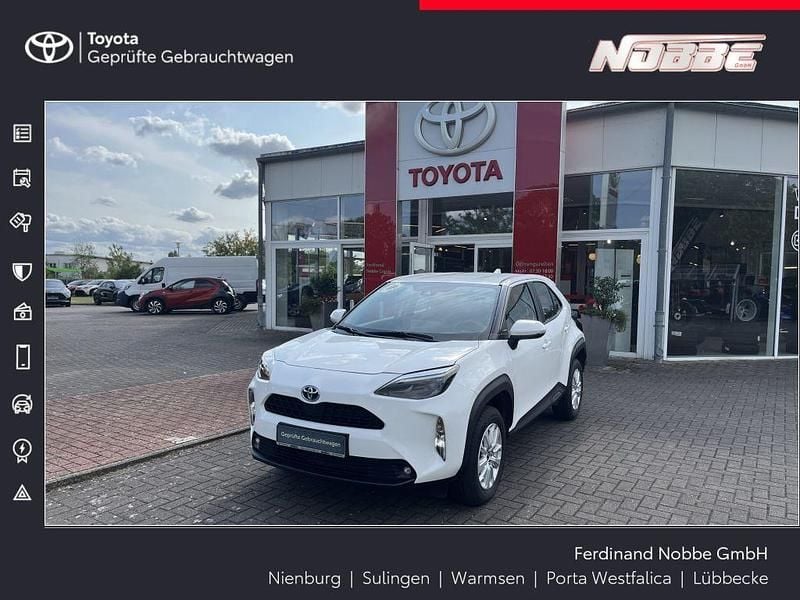 Weiß Gebraucht 2022 Toyota Yaris Cross Comfort SUV | 22.500 € (Fairer Preis) - Bild 1/4