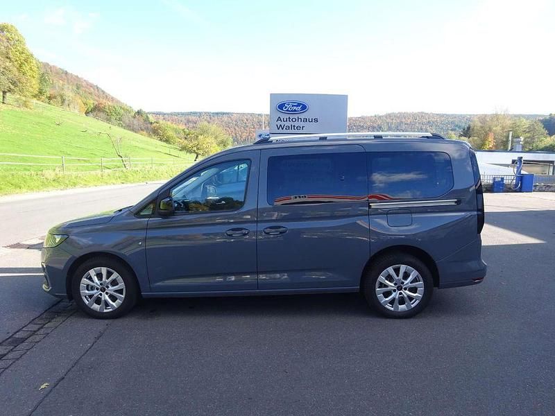 Gebraucht Ford Tourneo Titanium 116 PS (85 kW) 2024 Comet grey Van / Kleinbus
