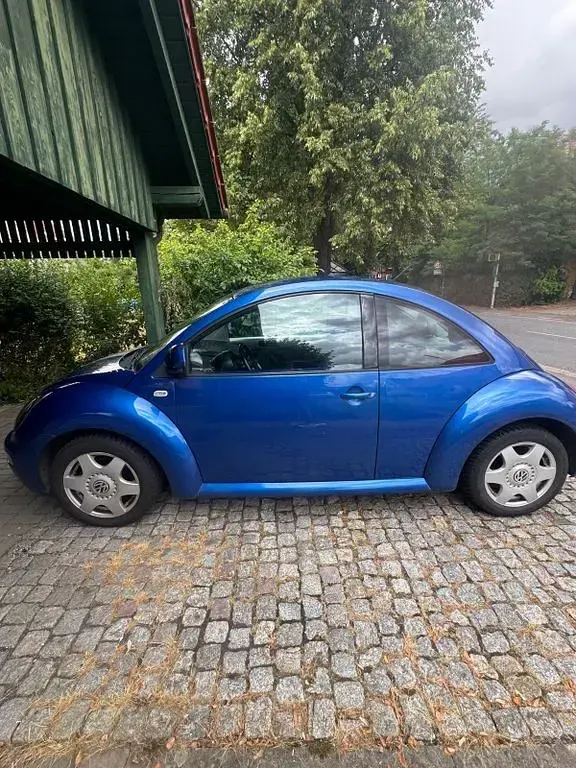 Gebraucht VW New Beetle 101 PS (74 kW) 2002 Blau Kleinwagen