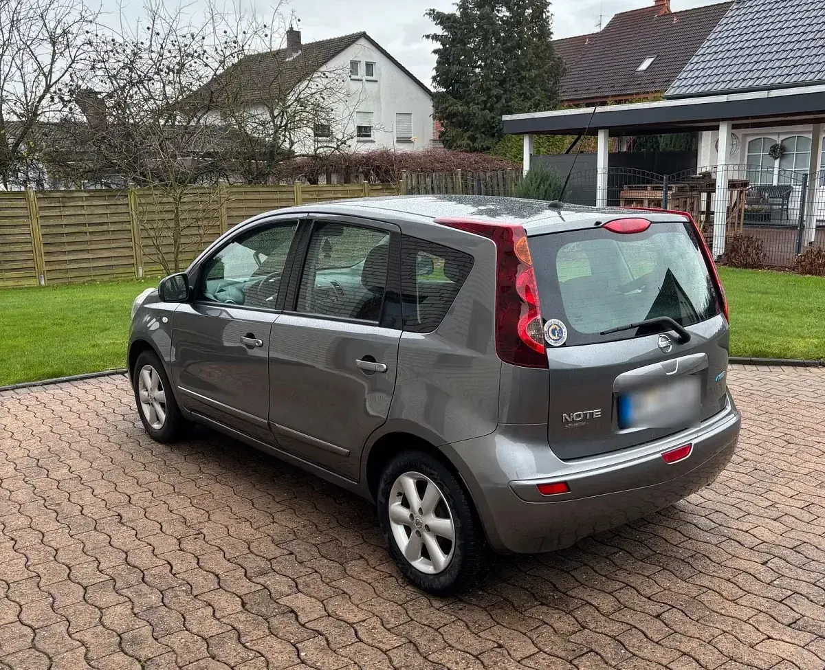 Gebraucht Nissan Note 88 PS (64 kW) 2010 Grau Kleinwagen