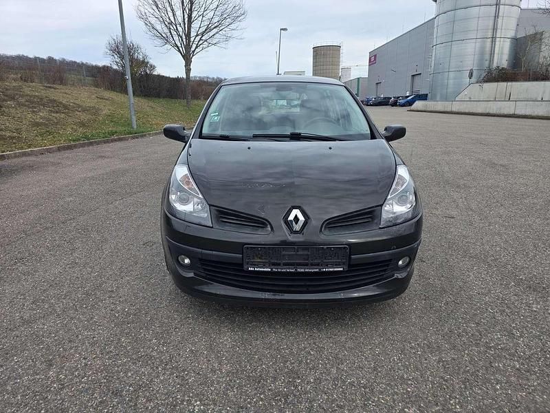 Gebraucht Renault Clio II Dynamique 101 PS (74 kW) 2007 Schwarz Kleinwagen