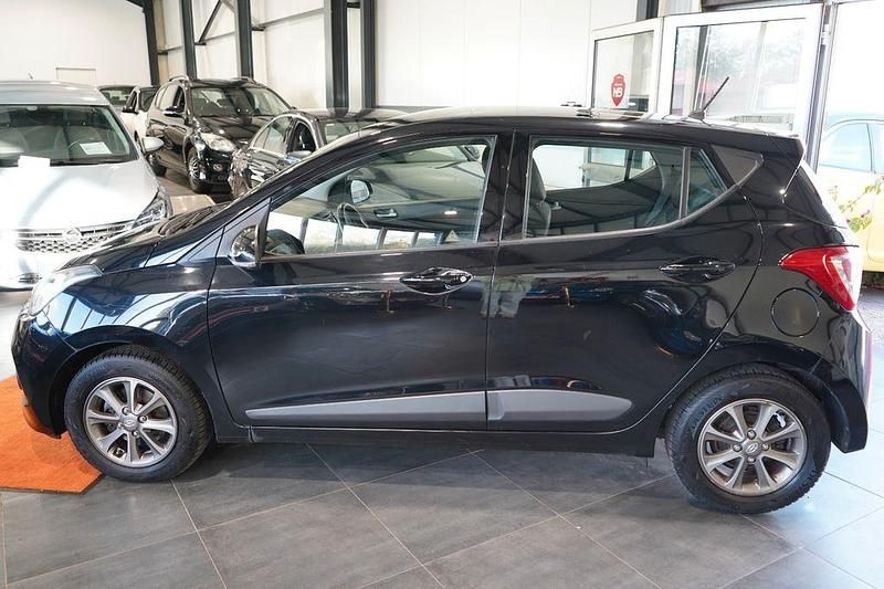 Gebraucht Hyundai i10 Style 87 PS (63 kW) 2014 Schwarz Kleinwagen