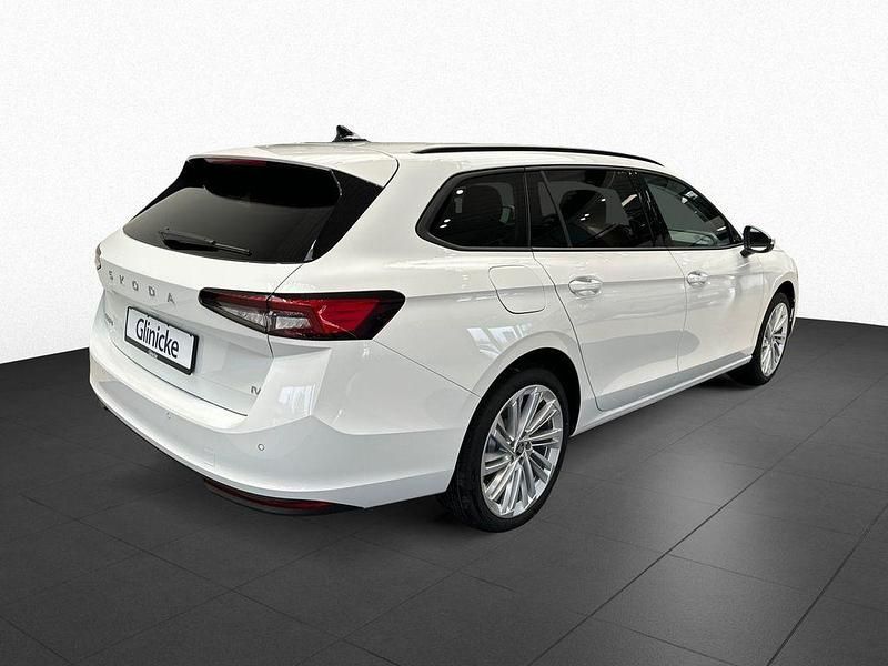 Używany Skoda Superb Selection 204 KM (150 kW) 2026 Biały Kombi