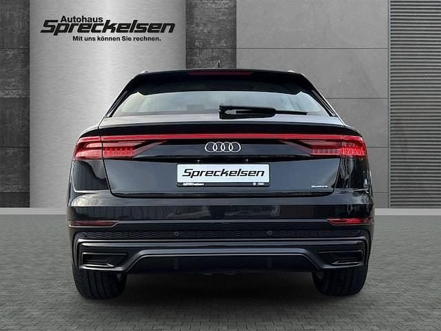 Gebraucht Audi Q8 Ambiente 340 PS (250 kW) 2022 Mythosschwarz metallic SUV