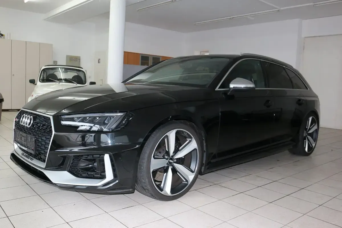 Gebraucht Audi RS4 Sport 450 PS (330 kW) 2018 Schwarz Kombi