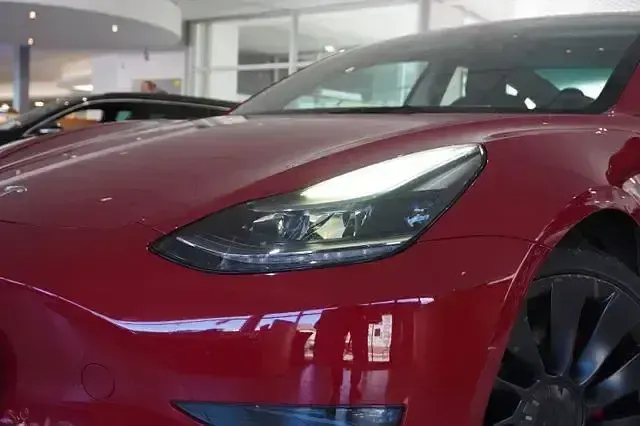 Occasion Tesla Model 3 Performance 461 kW (627 ch) 2022 Rouge Berline