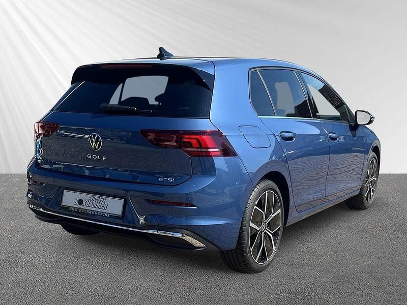 Gebraucht VW Golf Edition 150 PS (110 kW) 2025 Blau Limousine