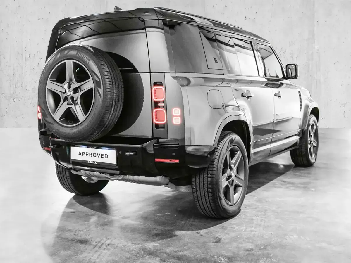 Gebraucht Land Rover Defender SE Dynamic 300 PS (220 kW) 2025 Grau SUV