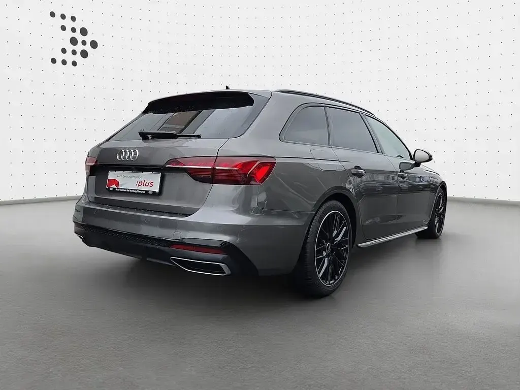 Używany Audi A4 S-Line 204 KM (150 kW) 2021 Szary Kombi