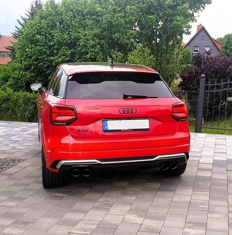 Gebraucht Audi SQ2 Sport 300 PS (220 kW) 2019 Rot SUV