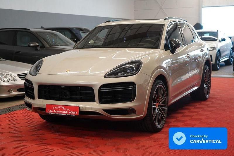 Grau Gebraucht 2022 Porsche Cayenne Turbo S Sport SUV | 74.950 € - Bild 1/4