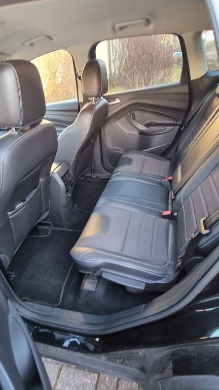 Gebraucht Ford Kuga Titanium 150 PS (110 kW) 2014 Schwarz SUV